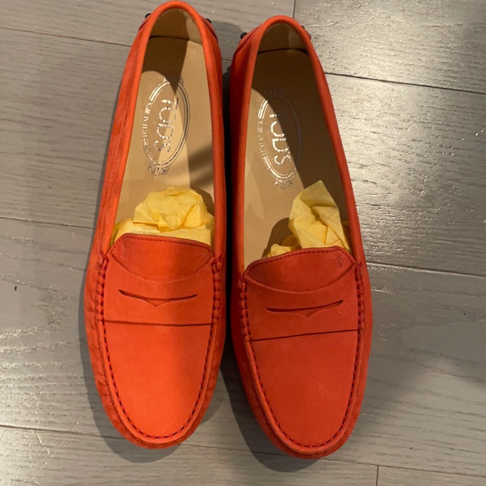 NWOT Tods suede driving shoes 40 / 10